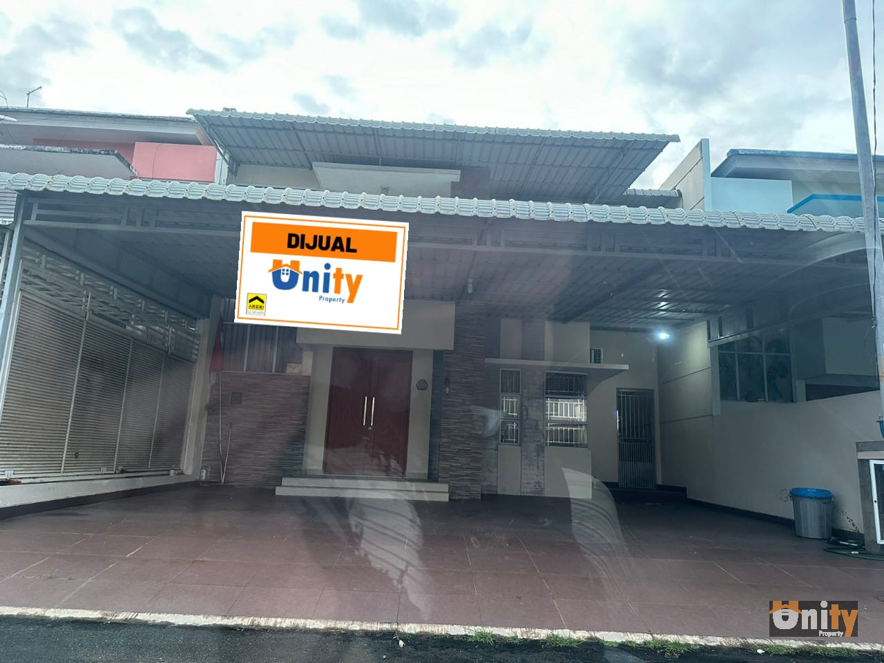 Rumah 2 Lantai Siap Huni Di Taman Golf Residence